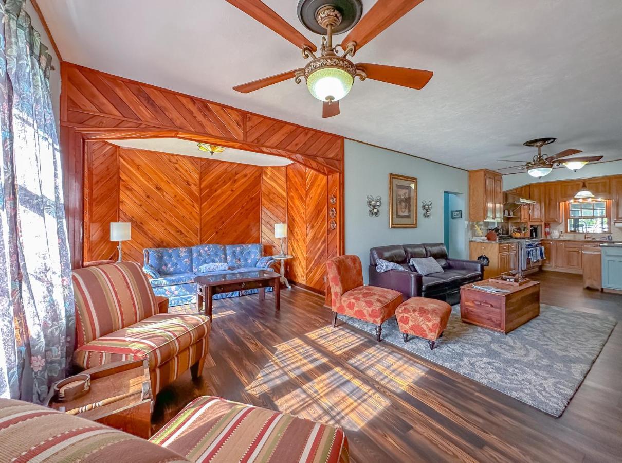 Groups-Hot Tub -Pool- Private-4 Baths Villa Tallahassee Exteriör bild